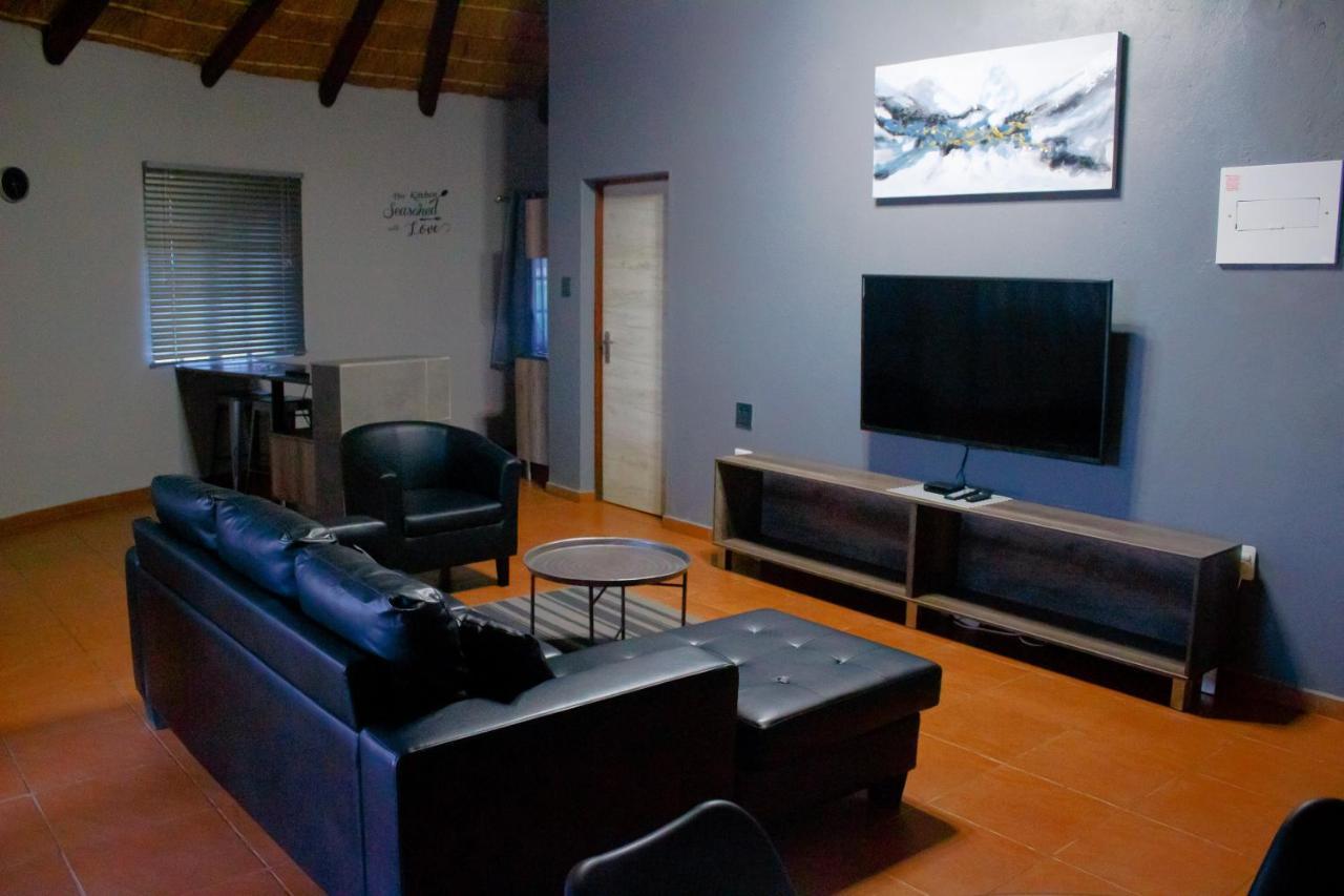 Ndalo Lodge Oshoek Oshoek  Buitenkant foto