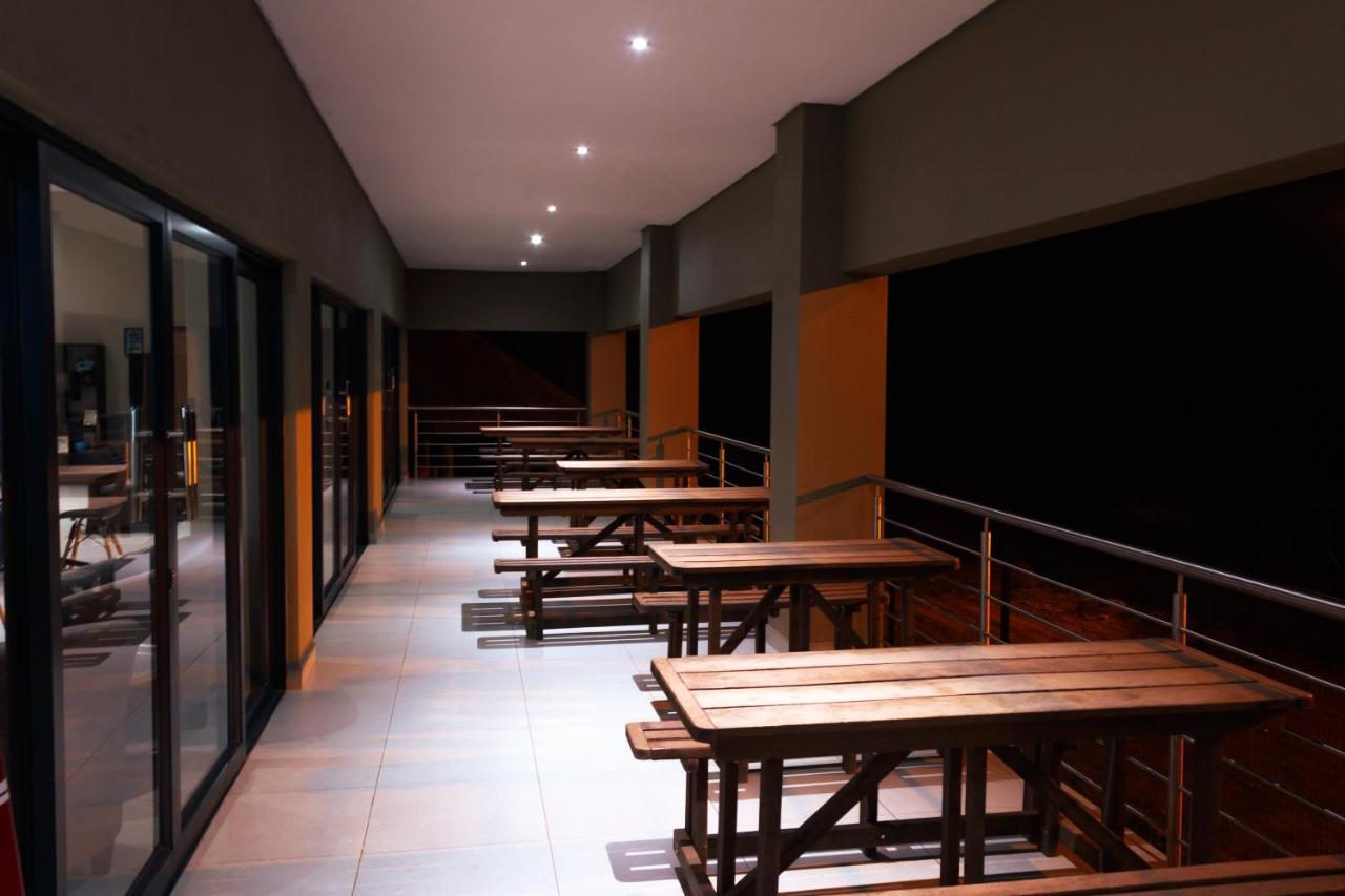 Ndalo Lodge Oshoek Oshoek  Buitenkant foto